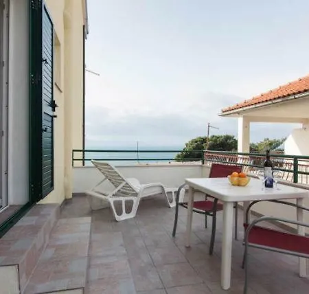 Niko Guest house *