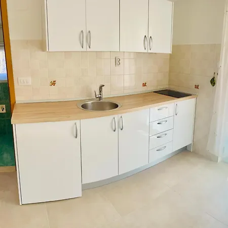 Guest house Niko 3*