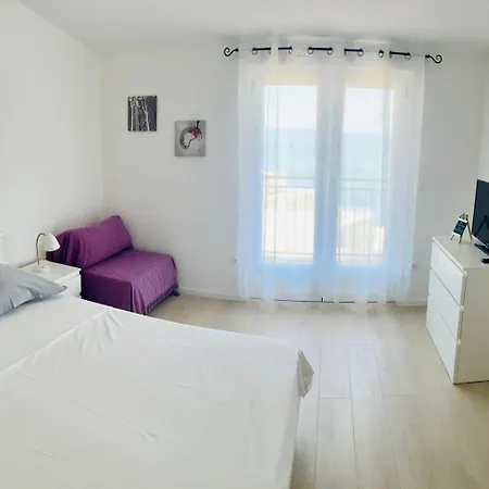 Niko Guest house
