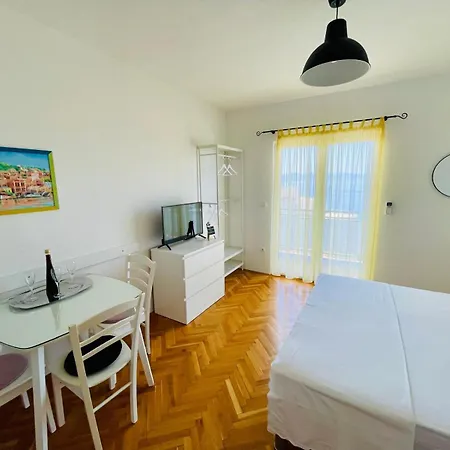 Niko 3* Podgora (Split-Dalmatia)